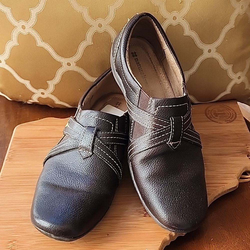 Naturalizer Slip On Size 6 M Leather Upper Dark Brown 'Faris'